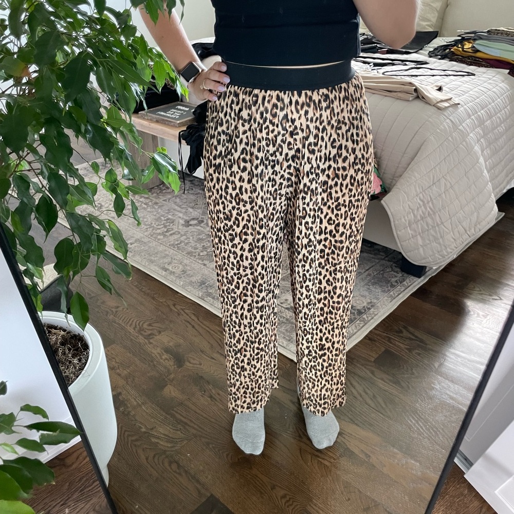 Cheetah wide legged pants